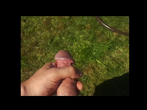 ❤️ Hottie sħun gets pussy roża tagħha fucked u cums bi squirt fi ġnien tas-sajf ️ Sluts f'mt.hentaisaturn.ru ﹏